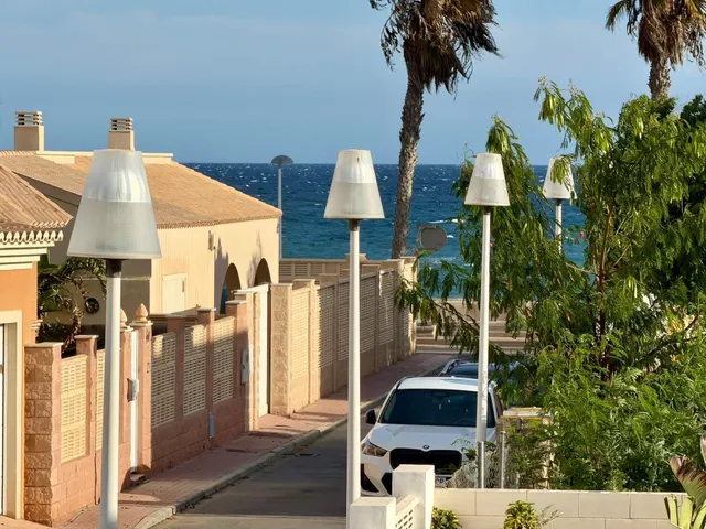 Chalet independiente junto a la playa en Costacabana – Almería — 25