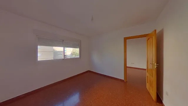 Venta de Piso Sin Posesión en Granada — 18