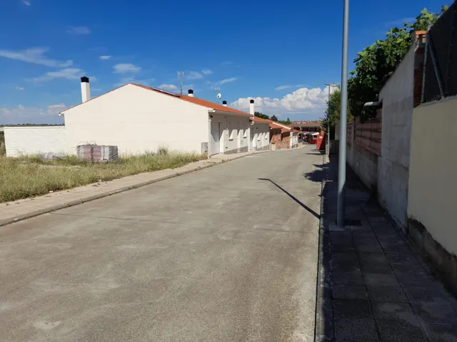 Urbis te ofrece una parcela en venta en Doñinos de Salamanca, Salamanca. — 4