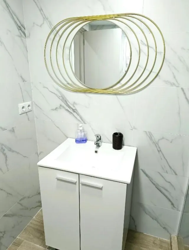 LOCAL COMERCIAL COMO VIVIENDA — 9