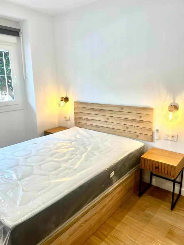 ✨ estudio en piso compartido –950€- disponible 1 de noviembre parejas o individual – avda. carlos haya ✨ — 5