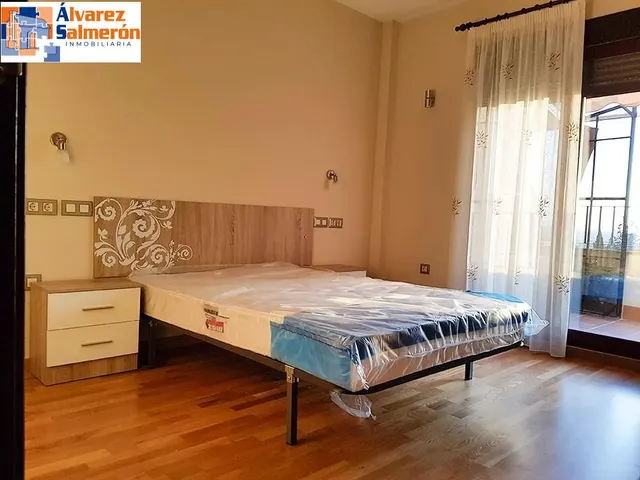 Ático de 1 dormitorio en barrio de Monachil. — 10