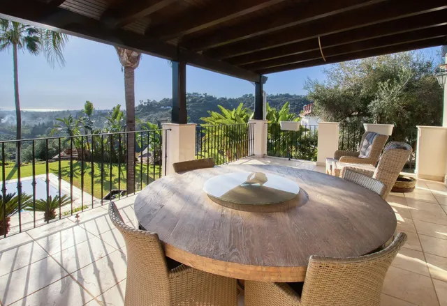 Chalet 4 habitaciones 440m² en venta - Costa Del Sol - foto 5