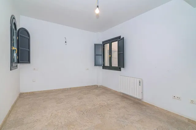 PISO CENTRICO EN LA ZUBIA — 22