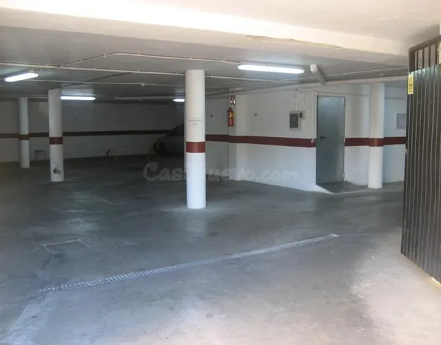 PLAZA DE GARAJE CERCA DEL AYUNTAMIENTO - foto 4