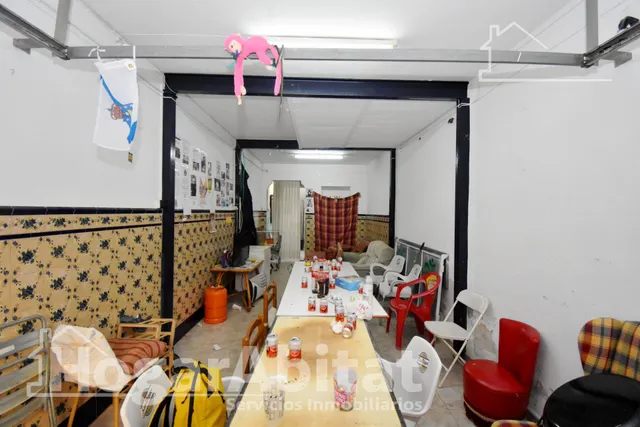 ¡OPORTUNIDAD DE INVERSIÓN! CASA CON BALCÓN Y PATIO EN EL CENTRO — 37
