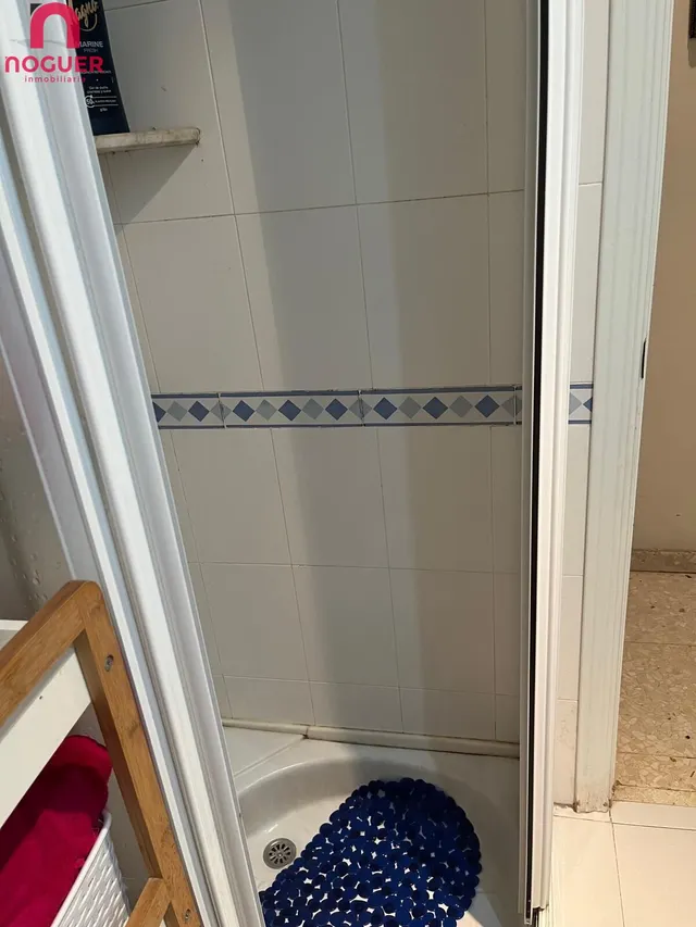 PISO ZONA ZOCO DE CUATRO DORMITORIOS , DOS BAÑOS , TERRRAZA Y  ASCENSOR — 13