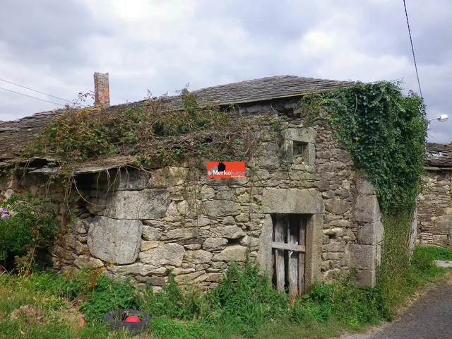 SE VENDE VIVIENDA TÍPICA GALLEGA CON PROYECTO PARA REHABILITAR EN FRIOL — 12
