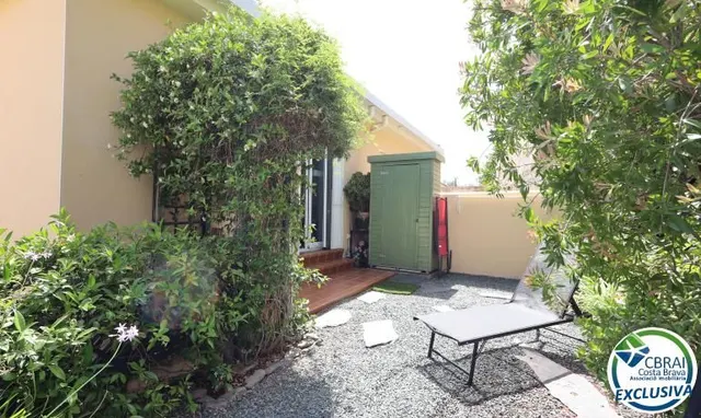 A solo 300 metros del mar: hogar con encanto en La Farella — 24