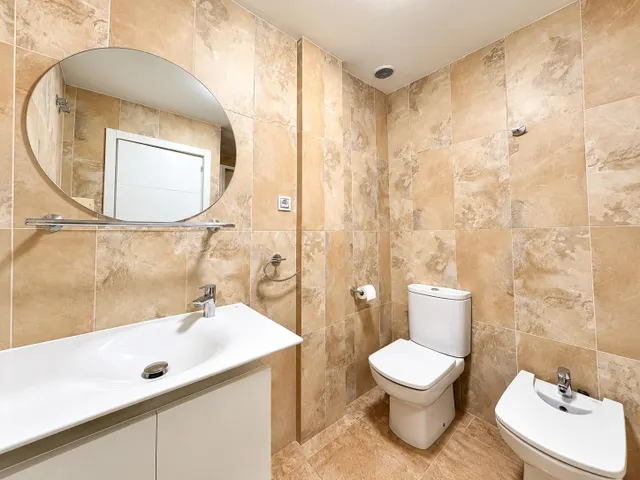 Piso de 2 dormitorios con aire acondicionado a 100 metros de Las Canteras – Zona Puerto — 9