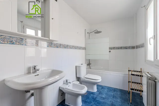 ¡oportunidad! casa junto a estación de autobuses — 18
