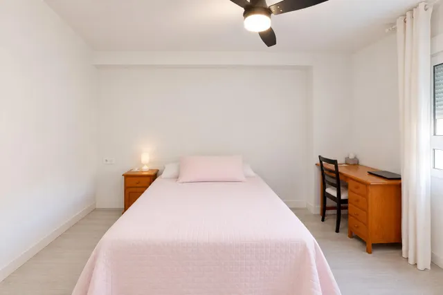 Piso reformado de 113 m2 en pleno centro de Murcia con 4 dormitorios y 2 baños — 26