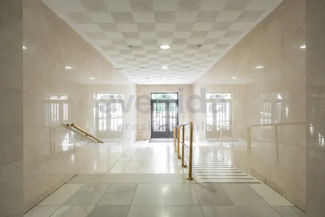 Exclusiva vivienda exterior en tercera planta — 44