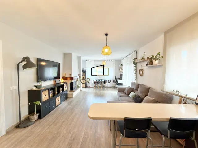 Casa con jardín, terraza y amplio garaje en Daltmar – Olèrdo - foto 4