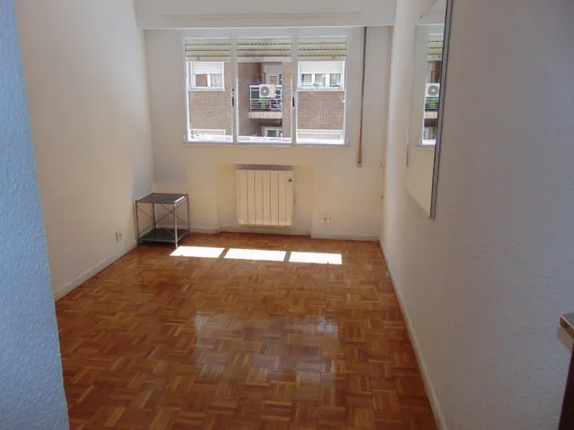 VENTA DE NUDA PROPIEDAD APARTAMENTO CLARA DEL REY PROSPERIDAD — 10