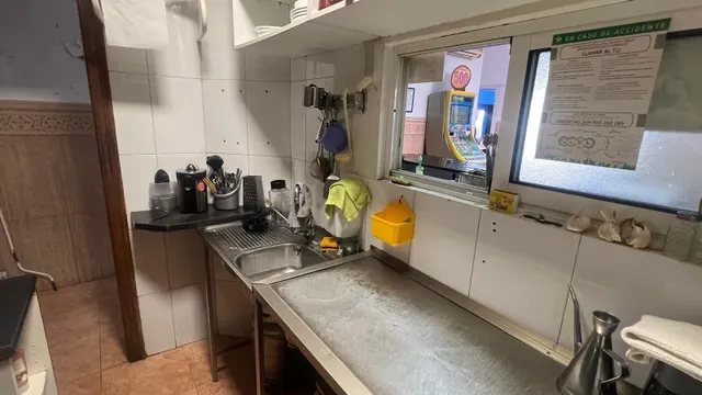 Local comercial 71m² en venta - Estacion de autobuses — 27