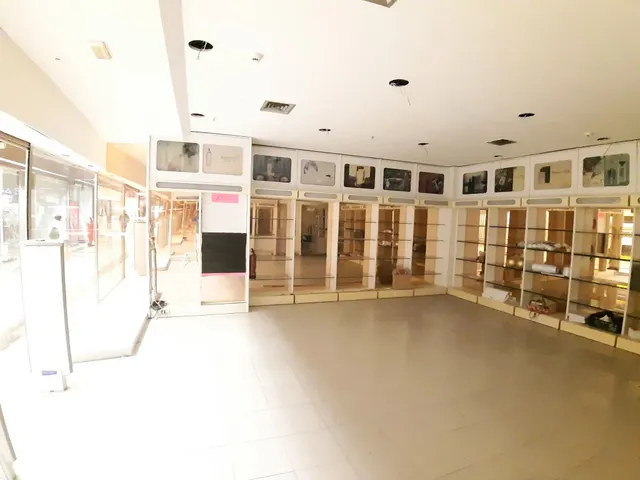 Local comercial en Alquiler en Vigo Pontevedra — 3