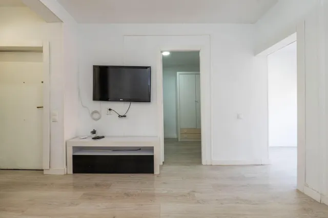 Piso de 5 dormitorios ideal para INVERSORES junto a edificio Junta Andalucía de Almanjáyar — 13