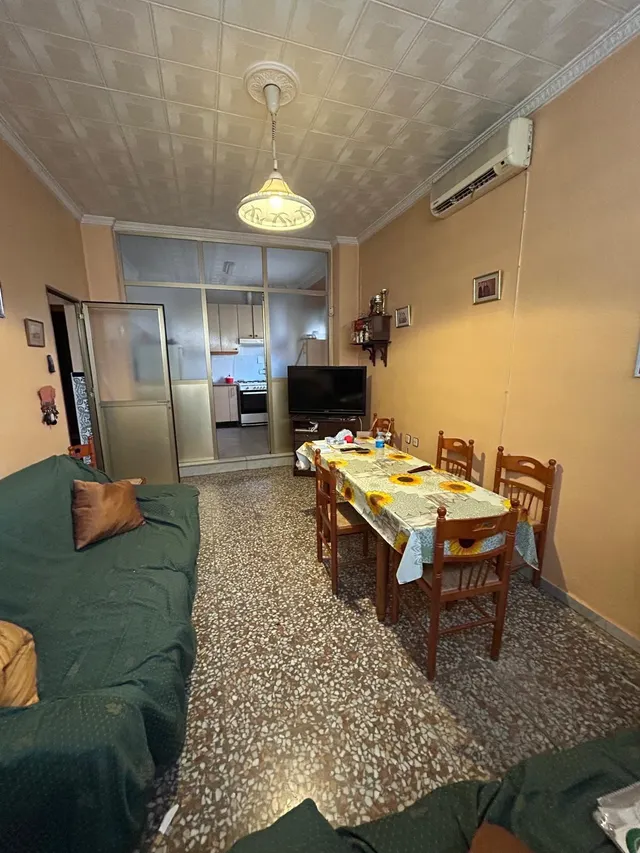 VIVIENDA SOBRE LOCAL EN SANTA MARÍA DEL ÁGUILA — 24