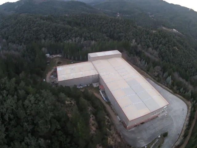 Venta de Planta Industrial y Manantial de Agua Mineral Natur