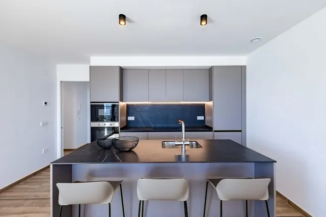 Villa 2 habitaciones 106m² en venta - Centro — 21