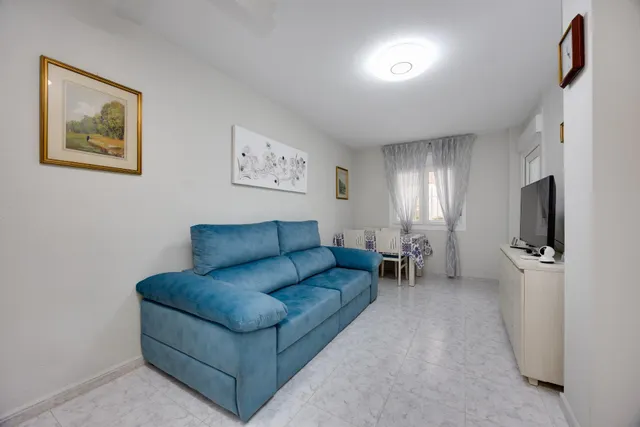 Apartamento reformado de un dormitorio en la Playa de los Locos — 11