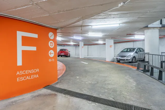 Parking 12m² en alquiler - Barcelona — 50