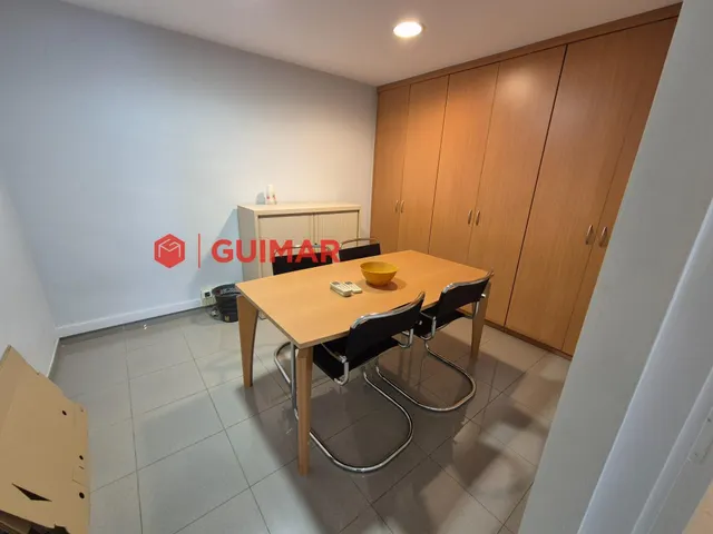 DESPACHO EN VENTA EN SARRIA — 9