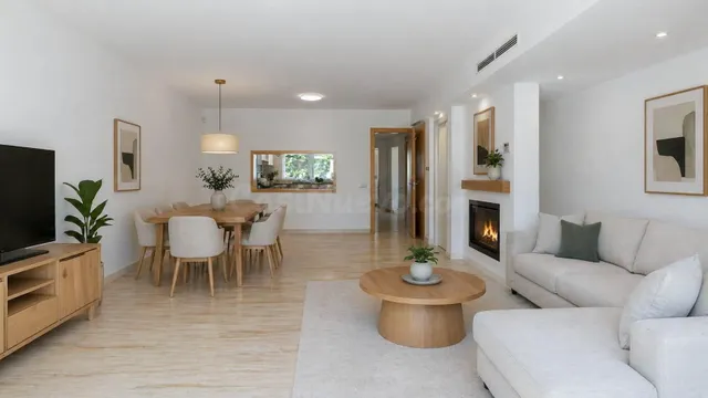 Agencia Inmobiliaria Barcelona. Casa adosada en Premia de Da - foto 2