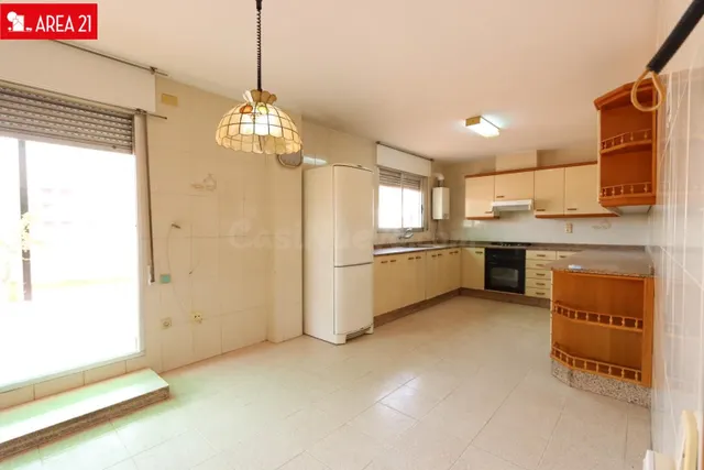 EDIFICIO EN VENTA EN LA POBLA DE VALLBONA, PARA ENTRAR A VIV - foto 2
