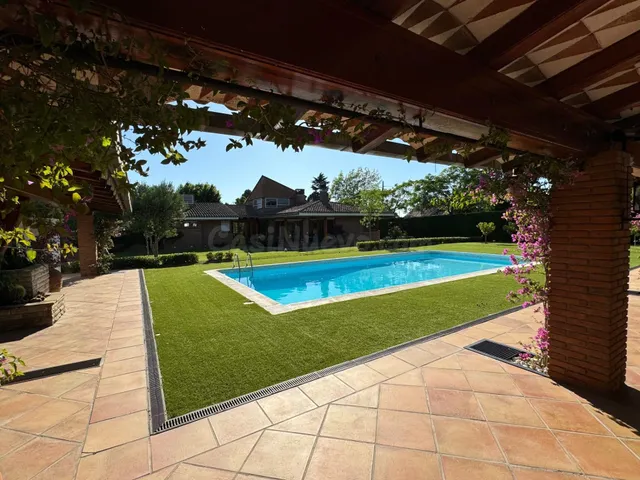Chalet a cuatro vientos - foto 4