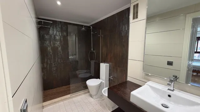 ¡Ático duplex con Terraza, Piscina y Pista de Padel en Maestro Rodrigo! — 39