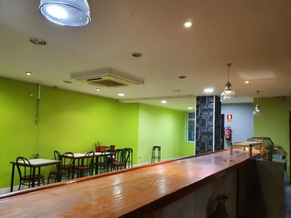 Urbis te ofrece un local comercial en zona Garrido Norte, Salamanca.