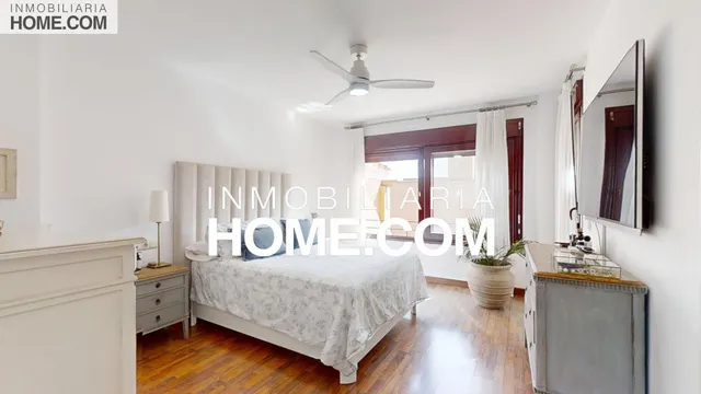 Espectacular adosado de 332 m2 con 5 dormitorios y gran Apartamento!! — 33