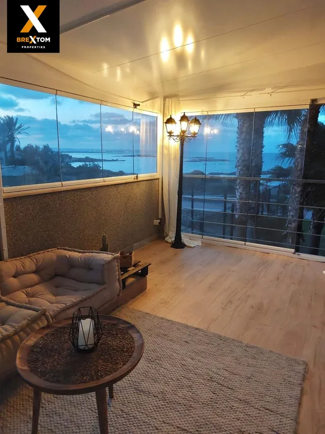 ESTUPENDA VIVIENDA  CON ESTUPENDAS VISTAS AL MAR — 12