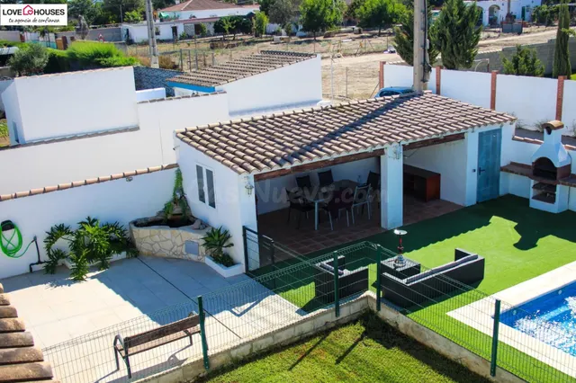 OPORTUNIDAD CHALET CON PISCINA – ZONA PAGO DEL HUMO - foto 2