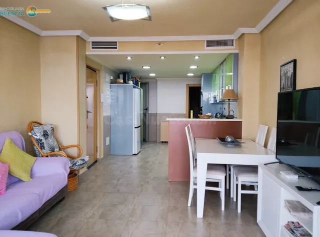 AMPLIO PISO TOTALMENTE REFORMADO EN 1ºLÍNEA DE PLAYA — 3