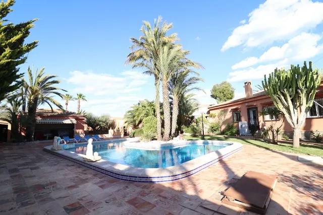 Chalet en Torrevieja El Chaparral — 2