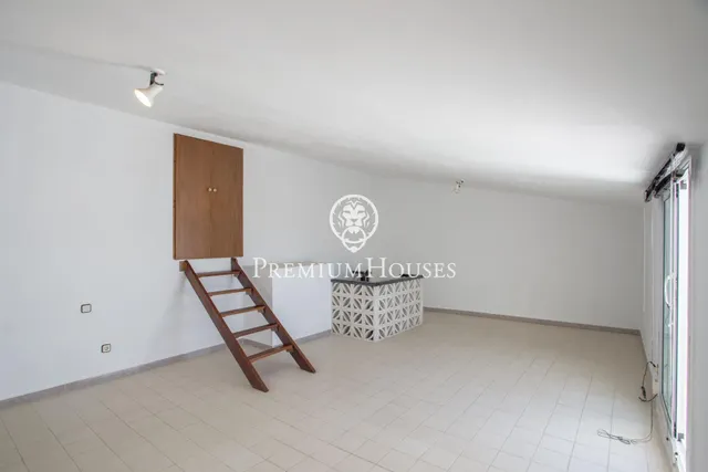Espectacular Casa en Alella con Vistas al Mar y Dos Viviendas — 26