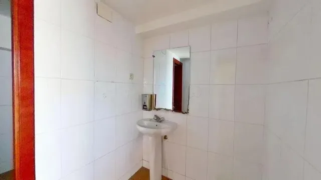 LOCAL EN VENTA EN EL PRAT DE LLOBREGAT (Barcelona). — 7