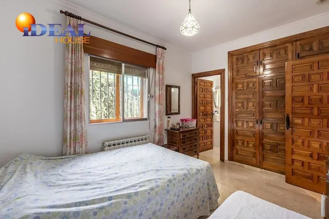 Espectacular Chalet en Ogijares - Ideal para Familias — 21