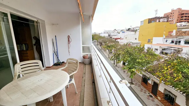Magnifico piso en edificio en primera linea de playa en Estepona pueblo — 15