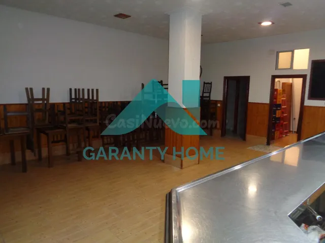 SE VENDE BAR EN HERNÁN CORTÉS - foto 4