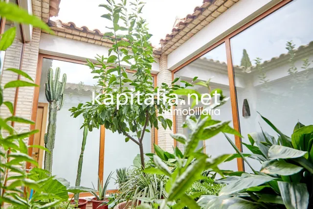 Chalet a la venta en Valencia — 18