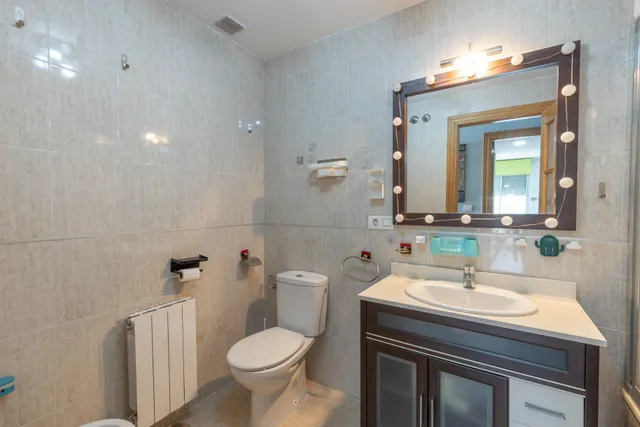 ¡¡¡amplio piso de 3 dormitorios, 2 baños, cochera y trastero, por solo 179.900 €!!! — 7