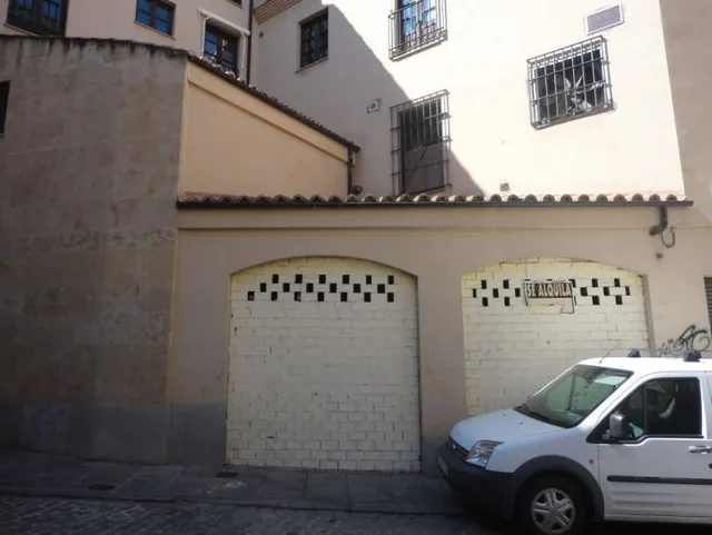 Urbis te ofrece un local comercial en zona Centro, Salamanca. — 2