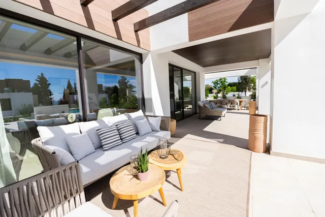 DOS ESPECTACULARES VILLAS RECIÉN TERMINADAS EN EL CENTRO DE MARBELLA — 21