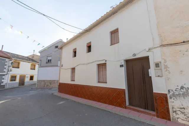 ¡Tu nuevo hogar en Morelabor te espera por solo 39.900€! ✨ — 48