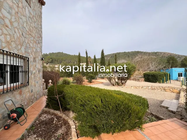 Chalet a la venta en l'Olleria — 12