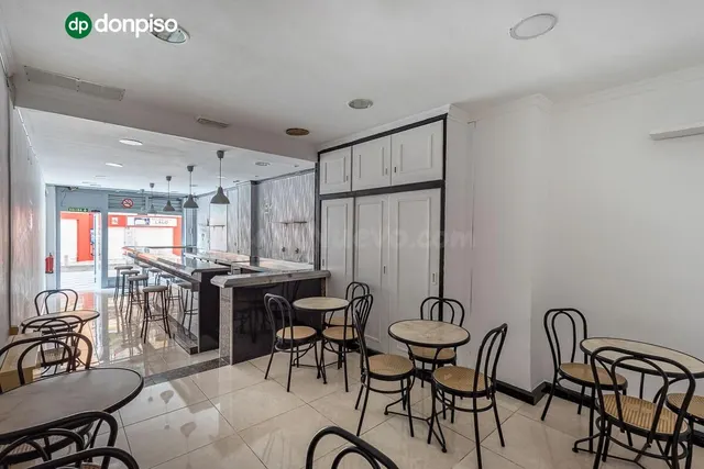 OPORTUNIDAD!! LOCAL EN AVENIDA AMERICA — 5